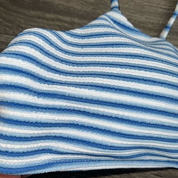 J.CREW Textured Scoop Neck Bikini Top Size 3X Blue White Striped Coastal NWT - Picture 4 of 7